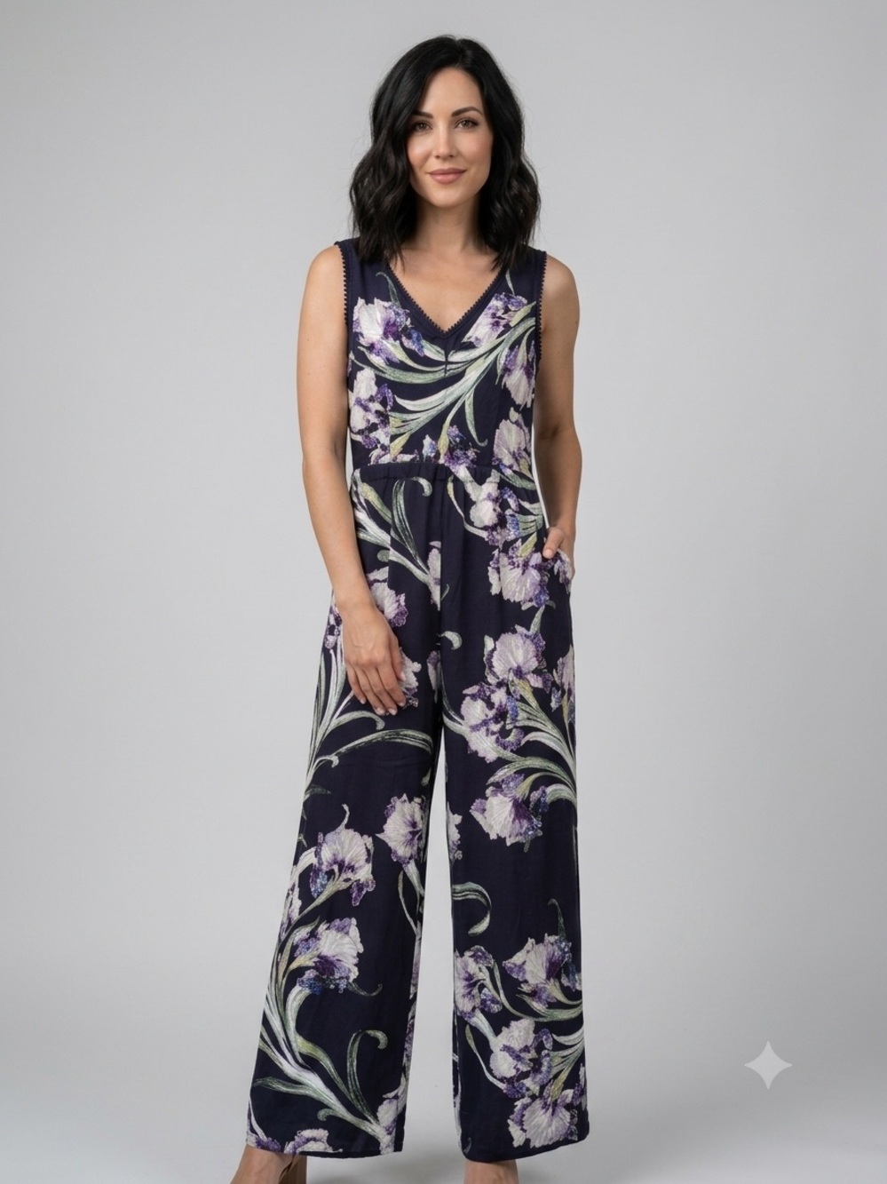 Club Monaco Floral Iris V-neck Wide-Leg Jumpsuit Sleeveless Size 0 Black Purple